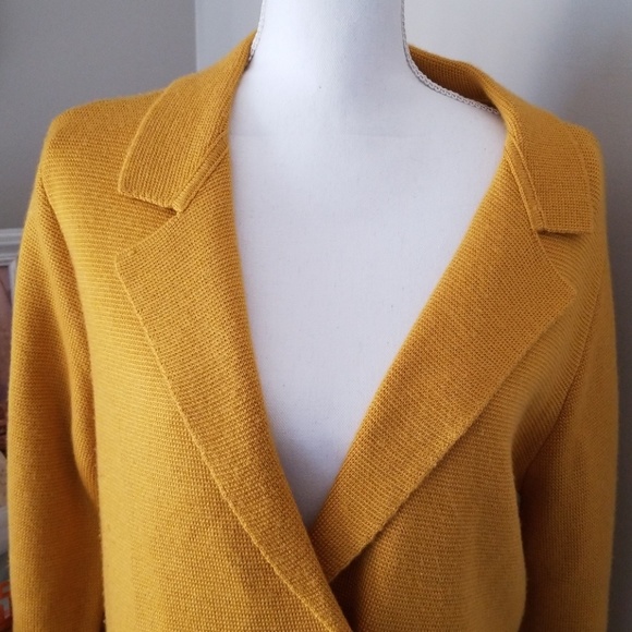 Victor Alfaro mustard jacket - Picture 3 of 8